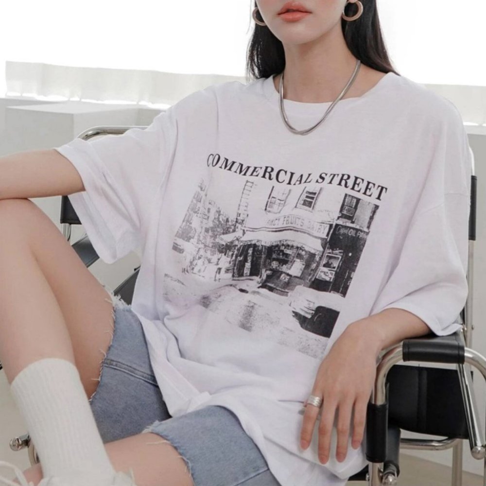 Dazy Oversized Bleecker Street Tee Unisex - Picture 6 of 13